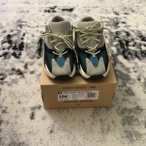 Yeezy Boost 700 Waverunner’s Size 10K (kids).